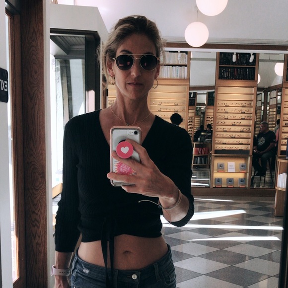 Meet your Posher, Charlene - Picture 2 of 2